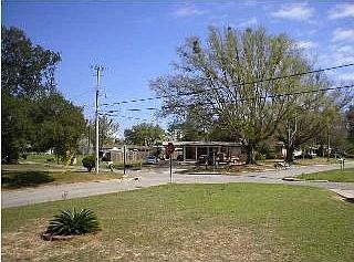 2nd image of 5705 Fairview Dr