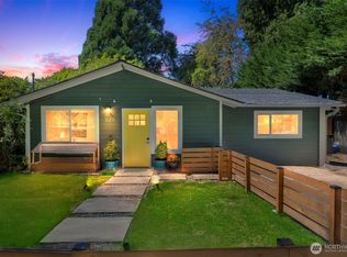 327 Martin Luther King Jr Way, Seattle, WA 98122