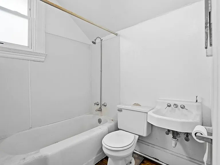 3523 Clifton Ave — Photo 15
