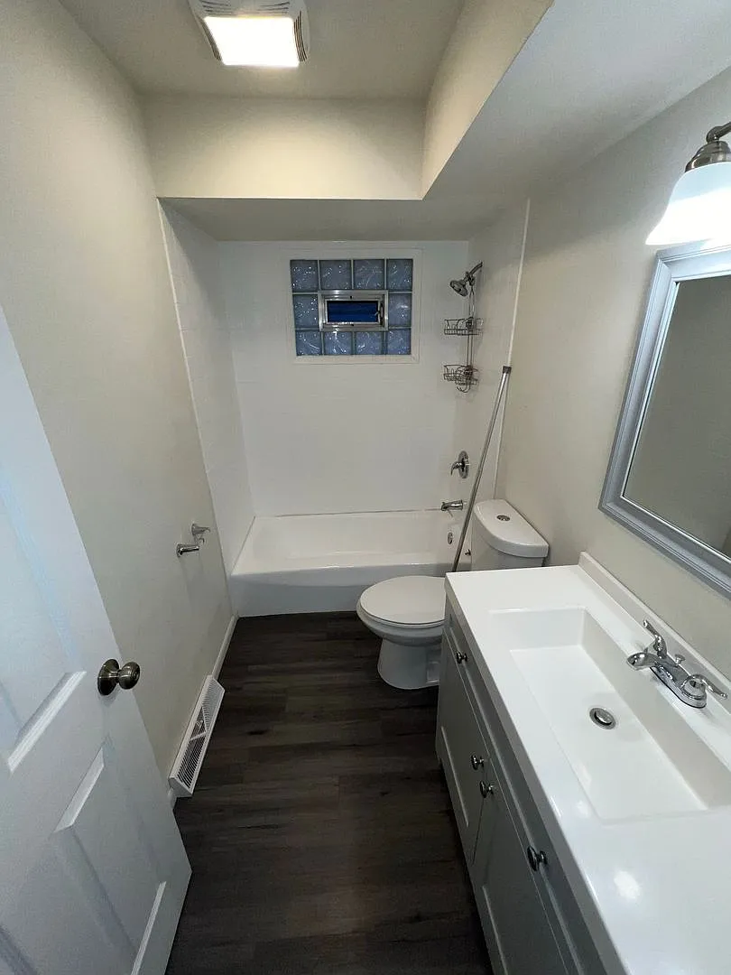 2018-2020 S Grand Ave. (Duplex) — Photo 4