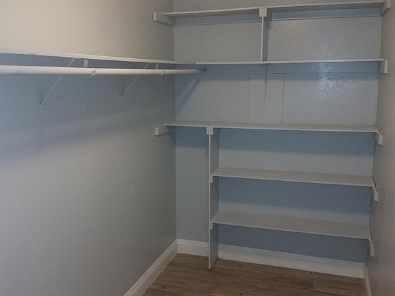 MASTER CLOSET