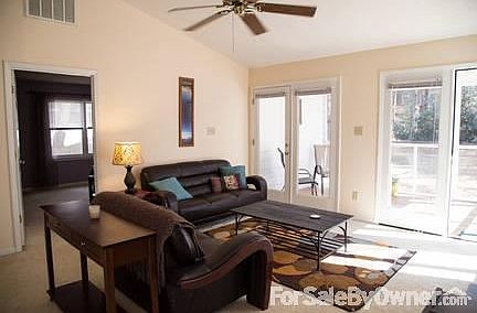 4th image of 114 Barcelona Ct