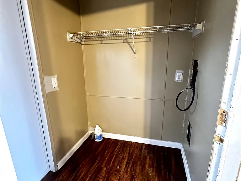 6175 Sapling Dr — Photo 3