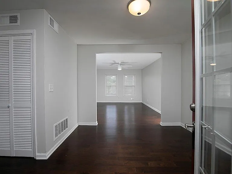 1018 Old Holcomb Bridge Rd — Photo 9