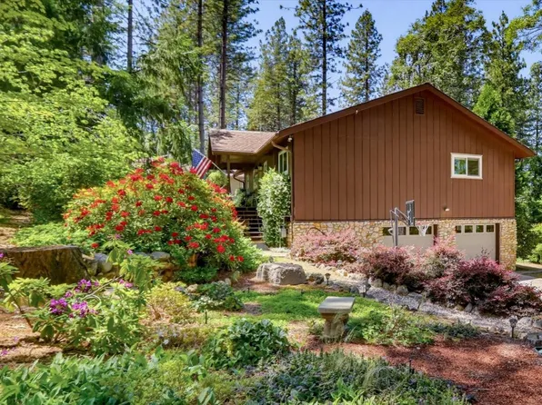 11885 Tree Top Cir, Nevada City, CA 95959