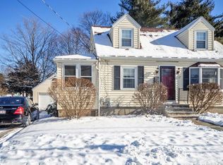 536 Pleasant St, Norwood, MA 02062