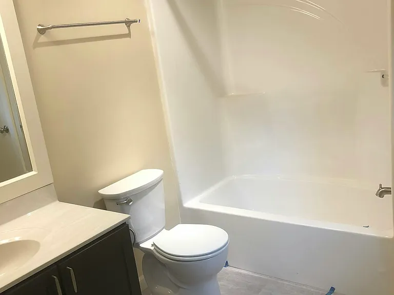 400 S Superior St #202 — Photo 9