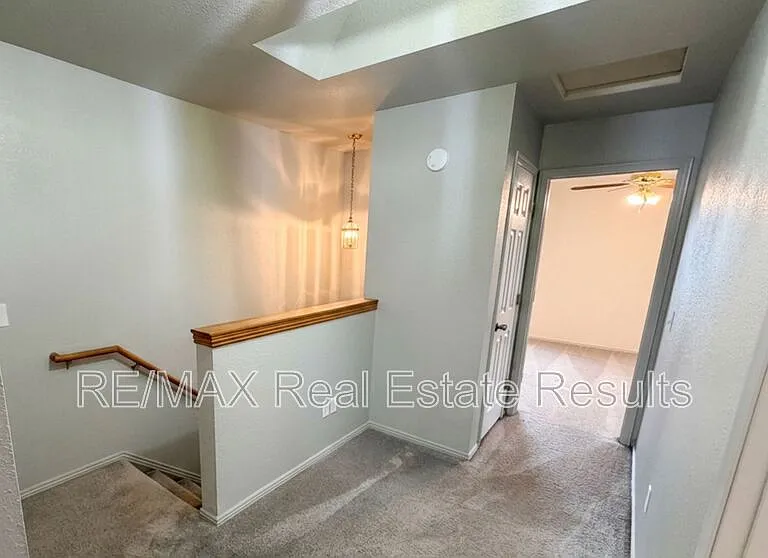 412 N 37th Pl #B — Photo 9