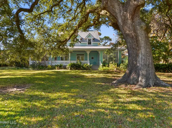 605 Ford Ave, Pascagoula, MS 39567