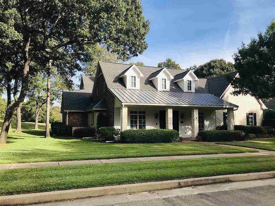 1st image of 181 Dogwood Lakes Cir