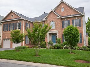 10607 Farmbrooke Ln, Rockville, MD 20854