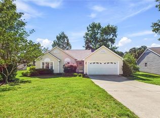 2606 Castle Croft Rd, Greensboro, NC 27407