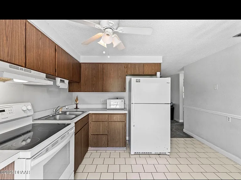 1750 S Palmetto Ave #200 — Photo 6