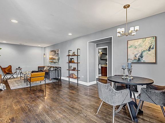 5th image of 1059 W Foster Ave APT 4E