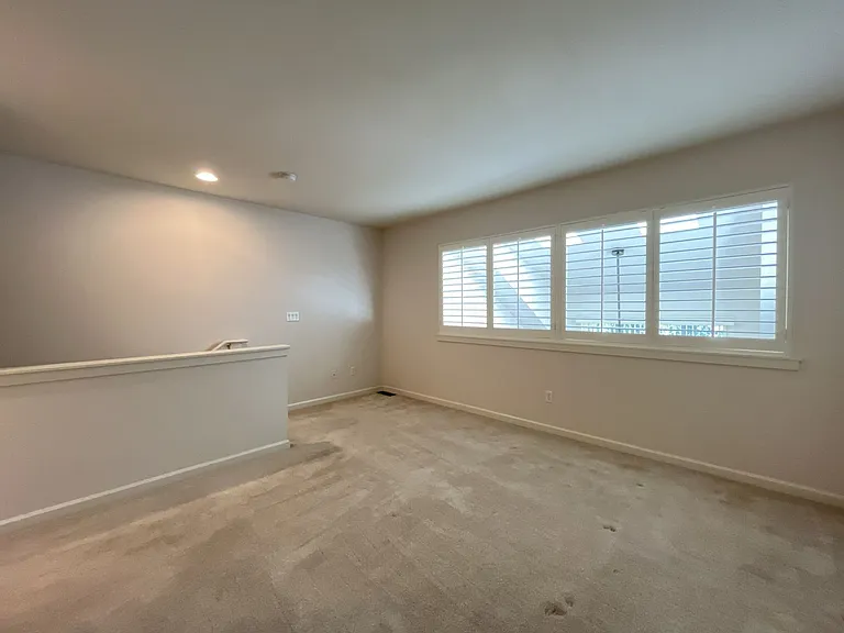 10272 NW Alder Grove Ln — Photo 20