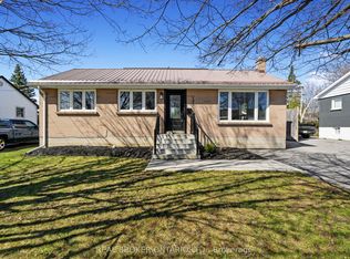 121 E Goodfellow Rd, Peterborough, ON K9J 5W9