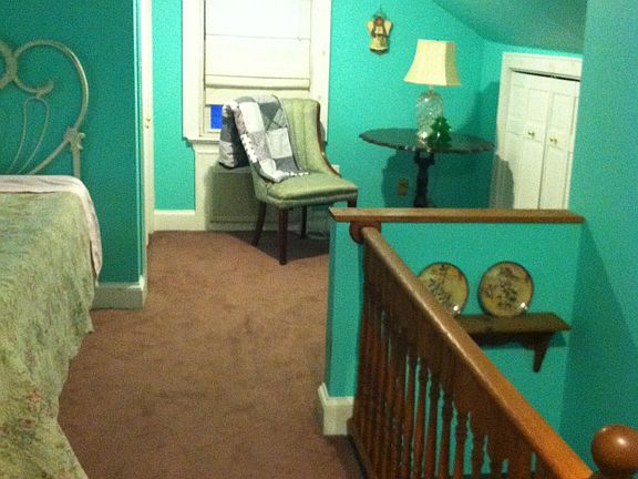 Spacious 3rd Fl. Bdrm &stor.