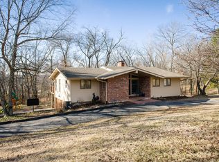 1101 W Covered Bridge Rd, Columbia, MO 65203