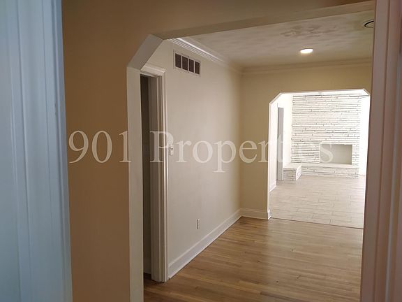 4th image of 3563 Marion Ave