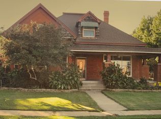 402 SW 3rd St, Lindsay, OK 73052