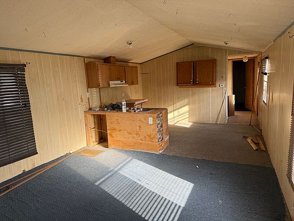 3rd image of 9 Clayton Dr
