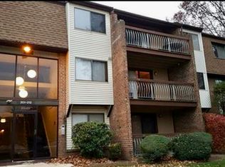 205 Edison Glen Ter, Edison, NJ 08837