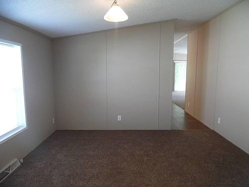 3rd image of 29398 Pine Dr