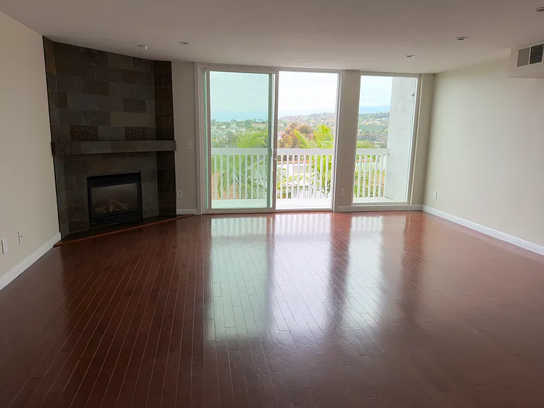 2431 La Costa Ave #D — Photo 1