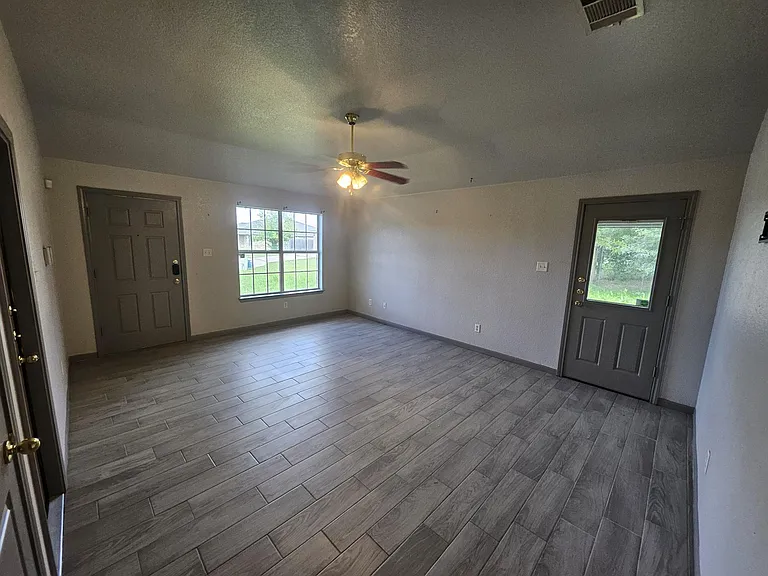 300 Castellon Ct — Photo 9