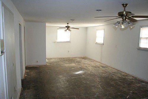 3rd image of 7124 Vinewood St