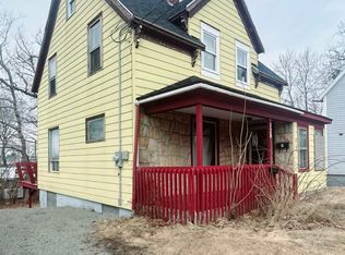 128 Inglis St, Sydney, NS B1P1W8