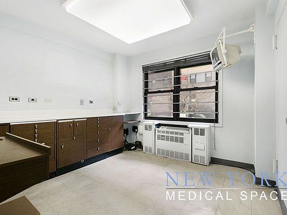 5th image of 347 E 53rd St Ste La