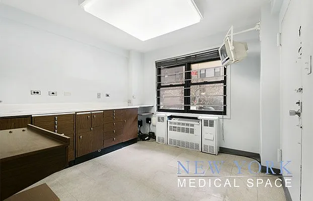 Sold by Richard James Naughtin, LREB | media 3