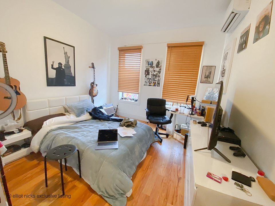 1st image of 420 Cornelia St Floor 2