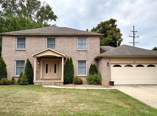 44783 Lake Crest Dr, Belleville, MI 48111