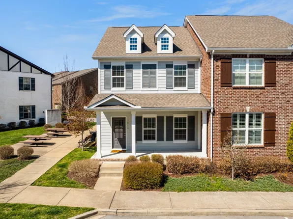 1614 Shadow Green Dr, Franklin, TN 37064