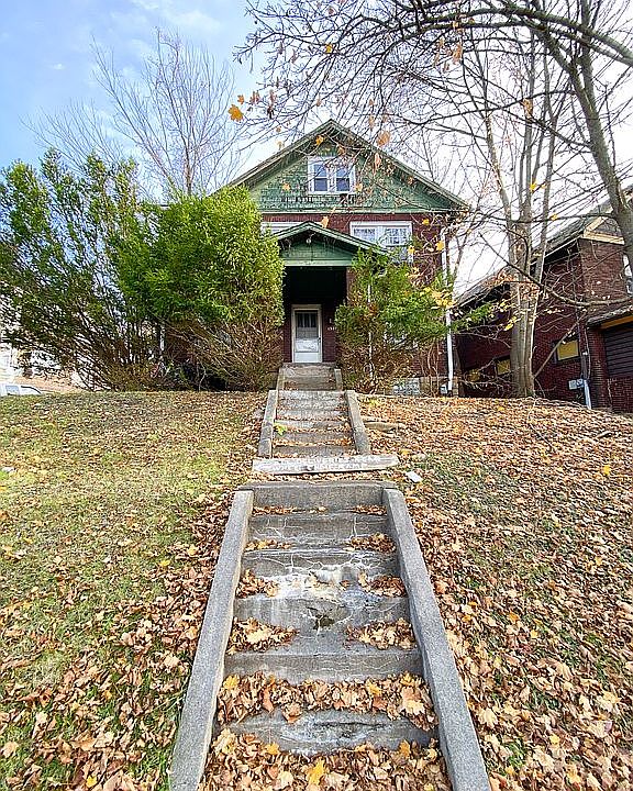 5Br/2Ba Multifamily Home