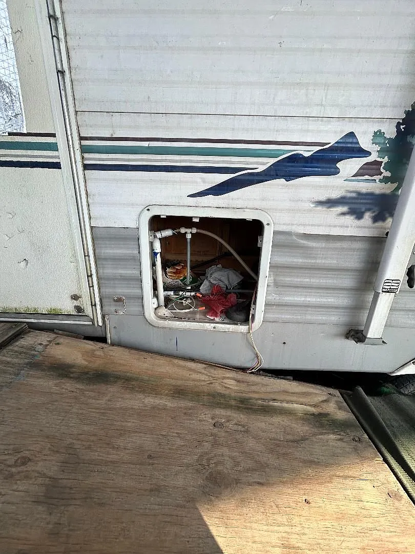 Esperanza RV and Mobile Home Park — Photo 4