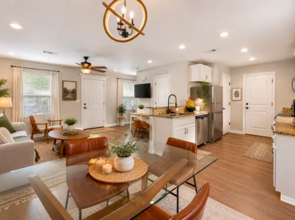 75 Melanie Dr, Bella Vista, AR 72714