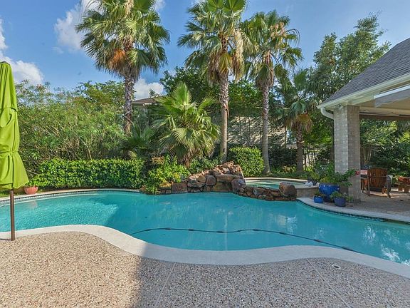 3rd image of 24303 Water Hill Ct
