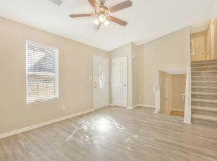 656 N Wood Path Dr, Stone Mountain, GA 30083