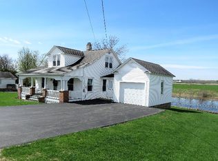 37 Mason Rd, Champlain, NY 12919