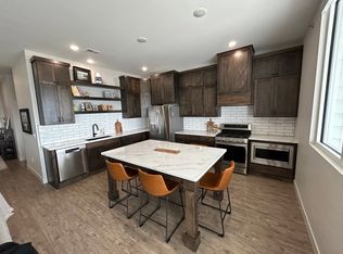 724 Stoney Point Trl UNIT 406-0, Watertown, SD 57201