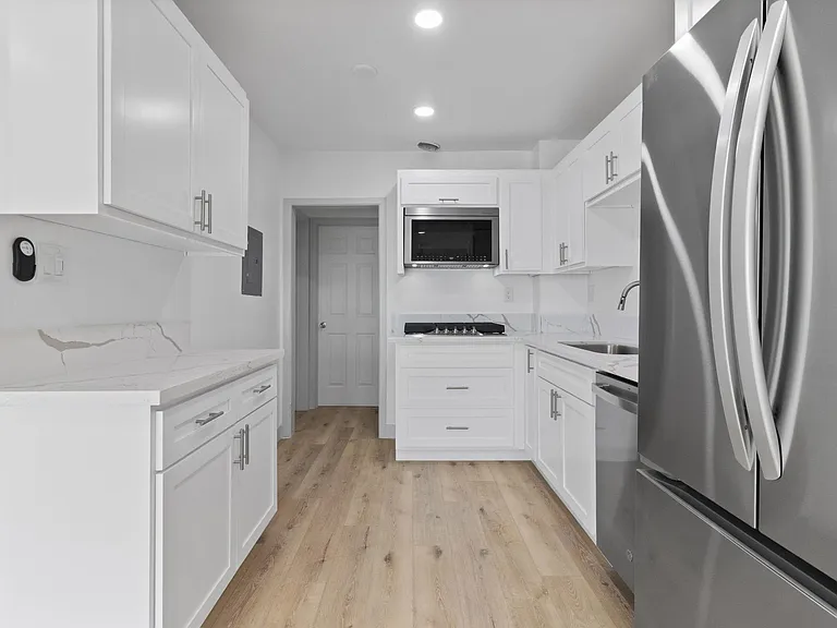 1714 Camino de la Costa — Photo 3
