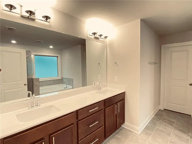 3290 Summerpoint Xing — Photo 22