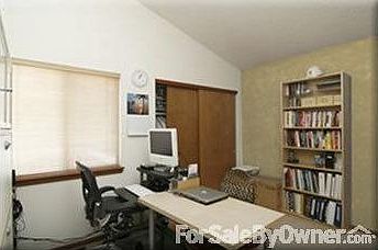 Upper Level Bedroom
						:
						12.5 x 10 ft