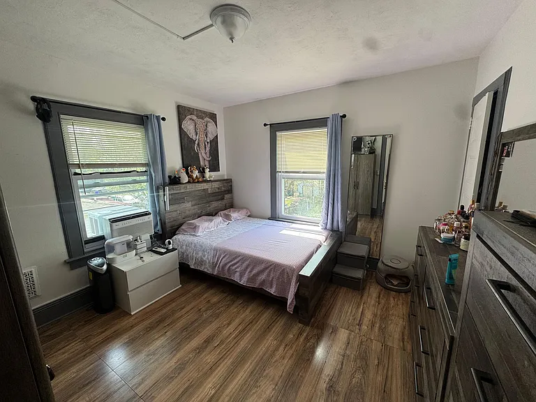 74 Franklin St #2 — Photo 5
