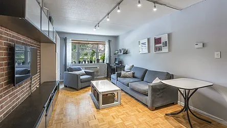 Rented by Garfield Realty 