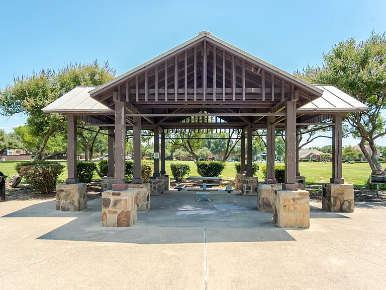 11342 Mansfield Dr — Photo 36