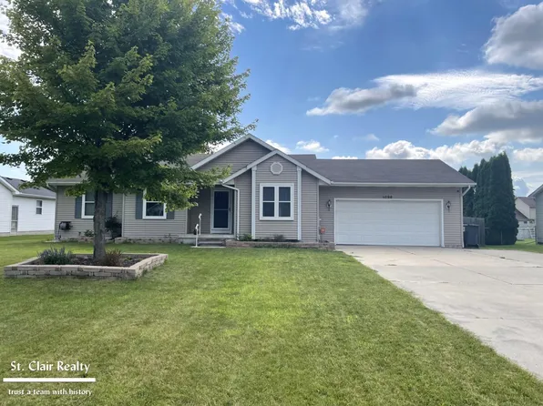 1096 Allen Rd, Kimball, MI 48074